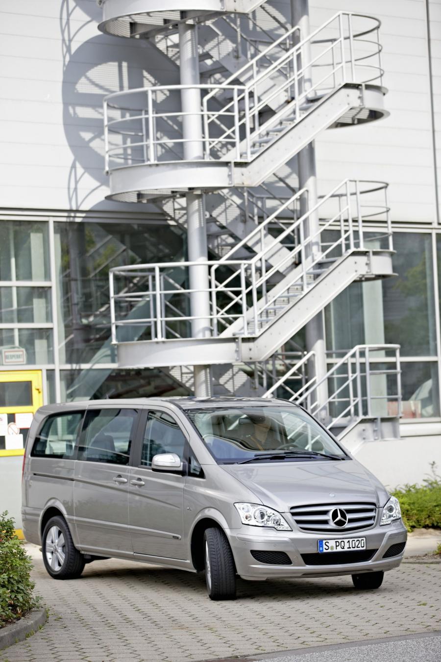  Mercedes-Benz Viano 2011 года  (фото 84 из 140)